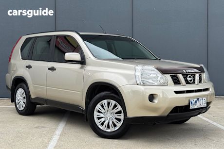 Gold 2008 Nissan X-Trail SUV ST 4X4