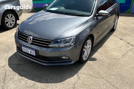 Grey 2015 Volkswagen Jetta Sedan 118 Tsi Highline