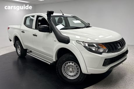 White 2018 Mitsubishi Triton Ute Tray GLX 4X4