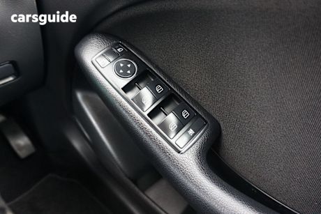 Black 2013 Mercedes-Benz B180 Hatchback Be
