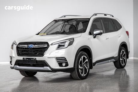 White 2022 Subaru Forester SUV 2.5I-S 4WD