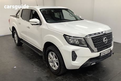 White 2021 Nissan Navara Dual Cab Pick-up St (4X2)