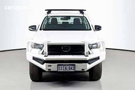 White 2022 Toyota Hilux Double Cab Pick Up Sr (4X4)