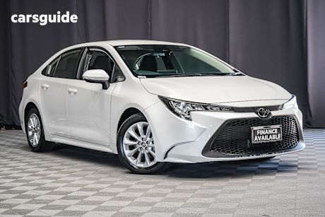 White 2020 Toyota Corolla Sedan Ascent Sport + Navigation