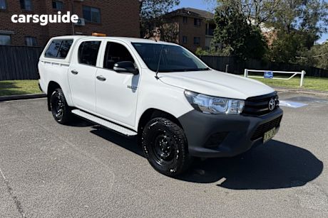 White 2016 Toyota Hilux Dual Cab Utility Workmate (4X4)