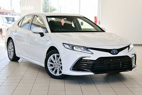 White 2023 Toyota Camry Sedan ASCENT F