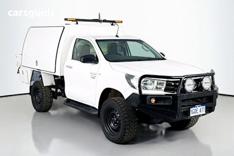 White 2016 Toyota Hilux Cab Chassis Sr (4X4)