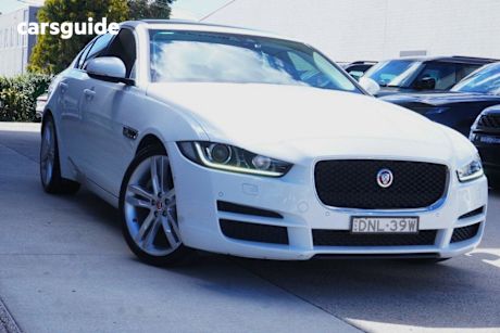 White 2016 Jaguar XE Sedan 20T Prestige