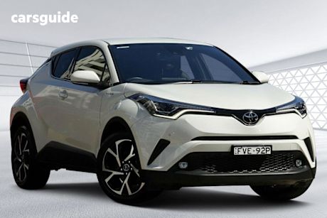 White 2018 Toyota C-HR Wagon Koba (Awd)