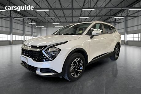 White 2023 Kia Sportage Wagon S (Fwd)