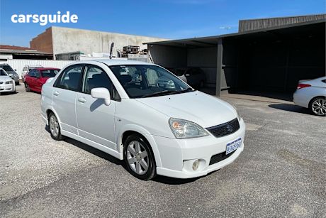 White 2005 Suzuki Liana Sedan F