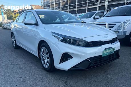 White 2022 Kia Cerato Sedan S