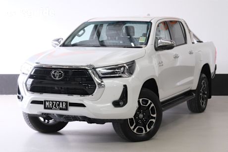 White 2023 Toyota Hilux Ute Tray SR5 4X4