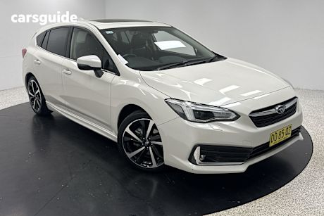 White 2023 Subaru Impreza Hatch 2.0I-S 4WD