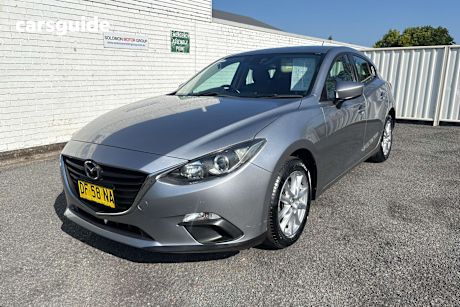 Silver 2015 Mazda 3 Hatchback Neo