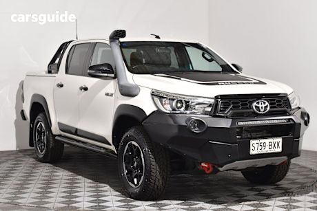 White 2018 Toyota Hilux Ute Tray RUGGED X 4X4