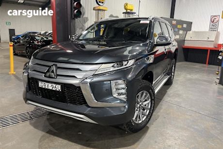 Grey 2020 Mitsubishi Pajero Sport Wagon Exceed (4X4) 7 Seat