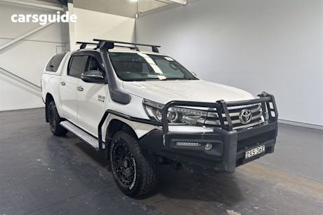 White 2018 Toyota Hilux Dual Cab Utility Sr5 (4X4)