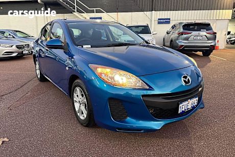 Blue 2013 Mazda Mazda3 Hatch NEO F