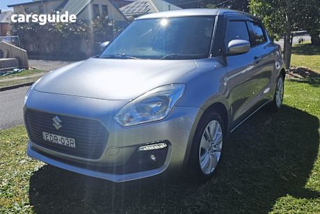 Silver 2019 Suzuki Swift Hatchback Gl Navigator