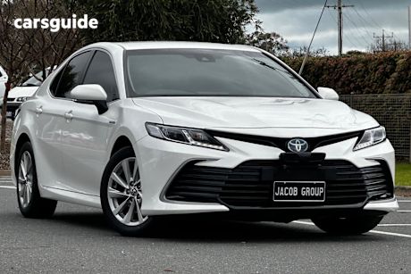 White 2021 Toyota Camry Sedan ASCENT F