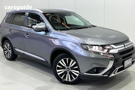 Grey 2019 Mitsubishi Outlander SUV LS F