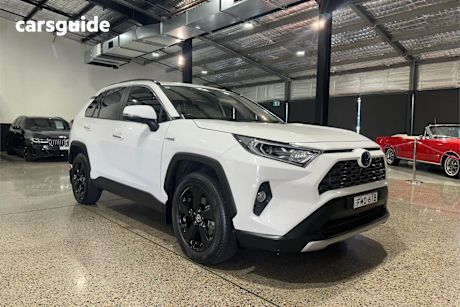 White 2020 Toyota RAV4 Wagon Cruiser (Awd) Hybrid