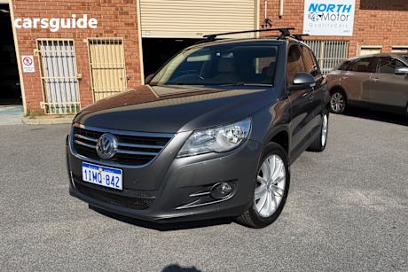 Grey 2011 Volkswagen Tiguan Wagon 125 Tsi