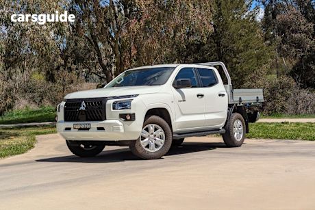 White 2025 Mitsubishi Triton Ute Tray GLX+ 4X4
