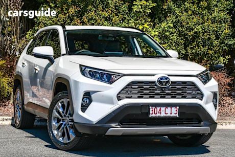 White 2021 Toyota RAV4 SUV CRUISER F