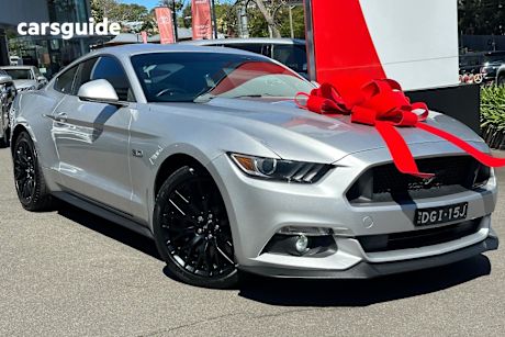 Silver 2017 Ford Mustang Coupe GT R