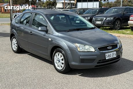 Grey 2006 Ford Focus Hatchback Cl