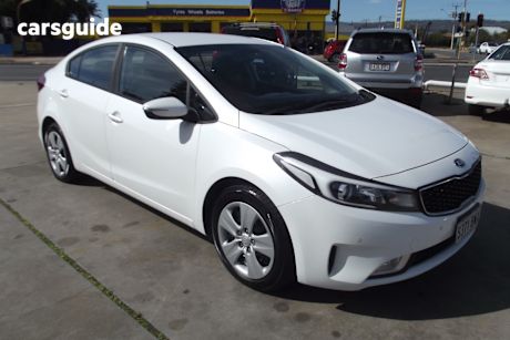 White 2016 Kia Cerato Sedan S