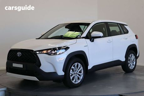 White 2025 Toyota Corolla Cross Hatch GX F