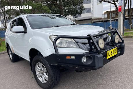 White 2015 Isuzu MU-X Wagon Ls-M (4X4)