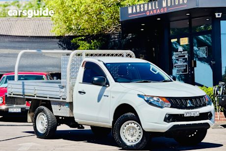 White 2016 Mitsubishi Triton Cab Chassis Glx