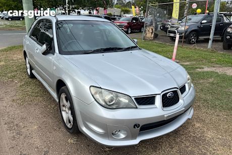White 2006 Subaru Impreza Hatchback 2.0R (Awd)