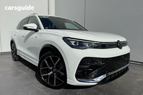 White 2025 Volkswagen Tiguan Wagon 195Tsi R-Line