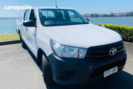 White 2017 Toyota Hilux Ute Tray WORKMATE R