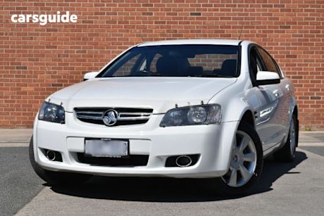 White 2006 Holden Commodore Sedan Berlina