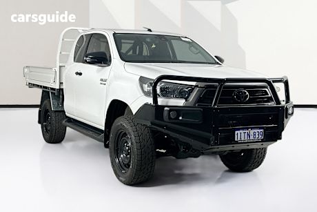 White 2020 Toyota Hilux X Cab Cab Chassis Sr (4X4)