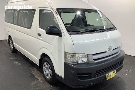 White 2007 Toyota HiAce Bus Commuter