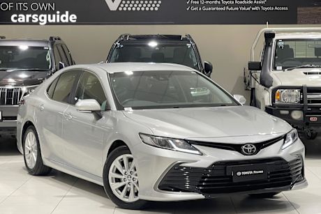 Silver 2024 Toyota Camry Sedan ASCENT F