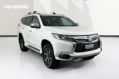White 2016 Mitsubishi Pajero Sport Wagon Exceed (4X4) 7 Seat