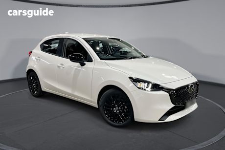 White 2025 Mazda Mazda2 Hatch G15 EVOLVE F