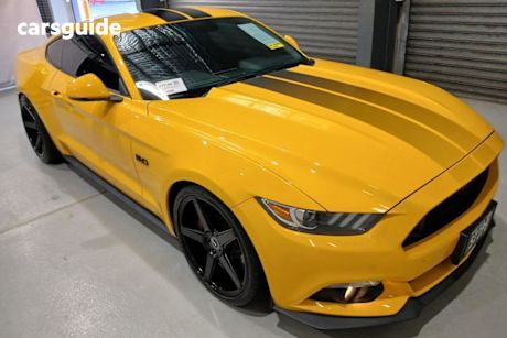 Yellow 2016 Ford Mustang Coupe Fastback Gt 5.0 V8