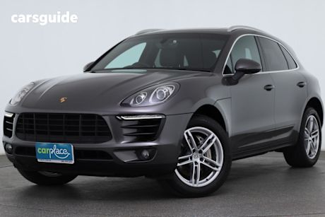 Grey 2015 Porsche Macan Wagon S