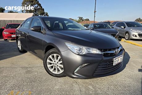 Grey 2015 Toyota Camry Sedan Altise