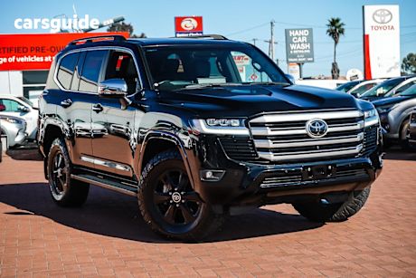 Black 2022 Toyota Landcruiser Wagon Lc300 Sahara (4X4)