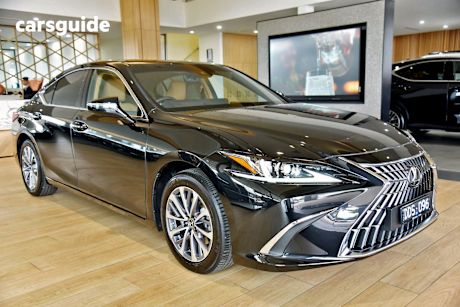 Black 2024 Lexus ES Sedan ES300H LUXURY F